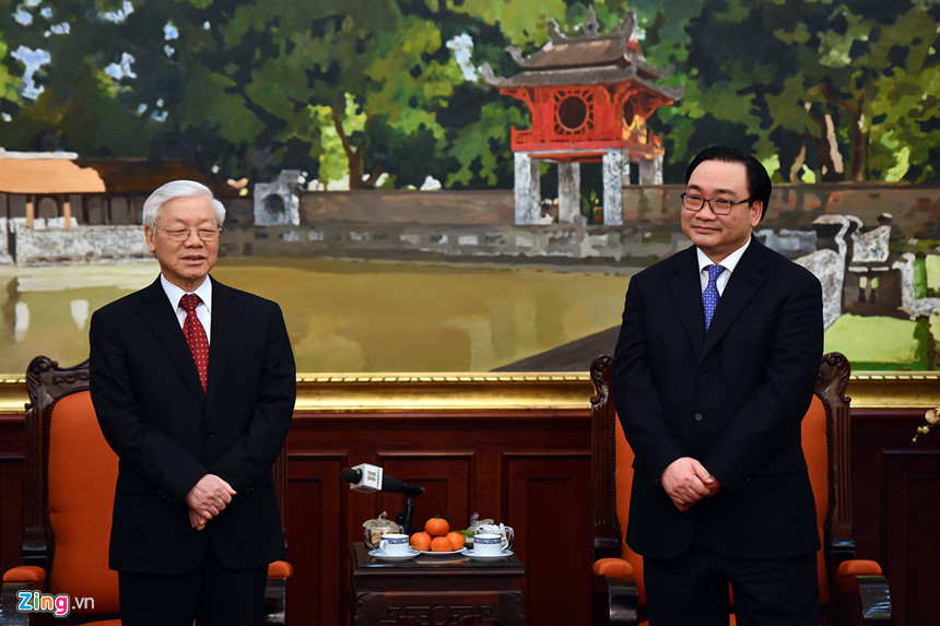 Tổng bí thư Nguyễn Phú Trọng chúc Tết người dân ở phố đi bộ